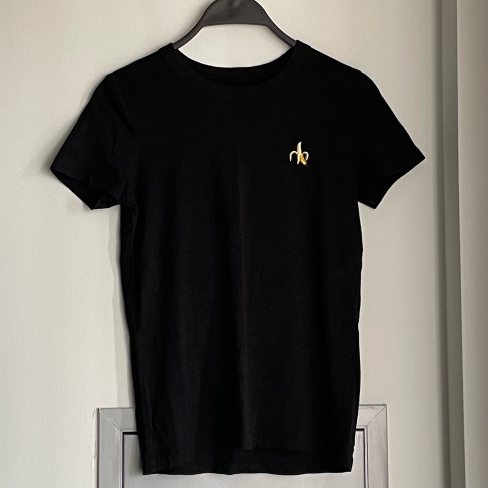 ARITZIA SUNDAY BEST Black Tee with Banana Embroidery